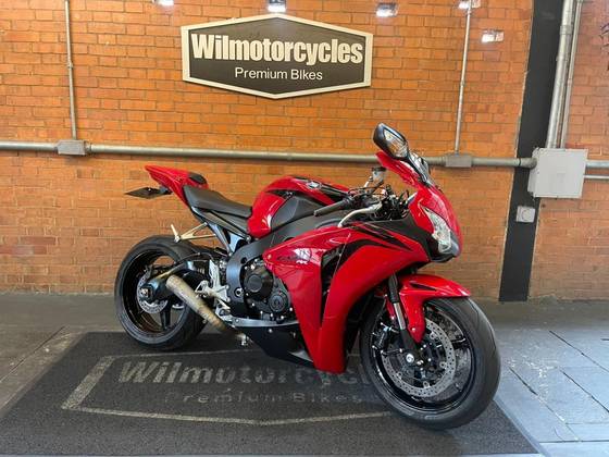 HONDA CBR 1000RR 